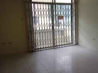 Foto 12 de Vendo Casa Rentera de 2 plantas Guayacanes norte de Guayaquil