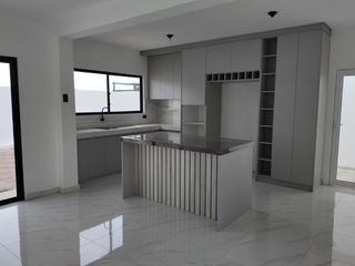 Foto 1 de casa de venta en manta zona sur fv