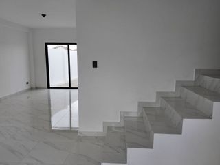 Foto 6 de casa de venta en manta zona sur fv