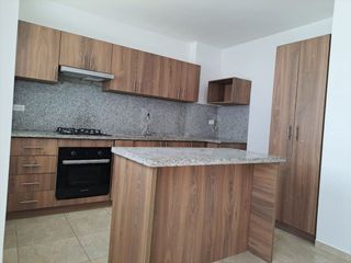 Foto 4 de casa en alquiler ubicada en manta zona sur L/F