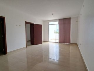 Foto 8 de casa de alquiler en manta ciudad del mar L/F