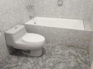 Foto 12 de LINDA CASA 260M2 CERCA AL JOCKEY EN SAN BORJA