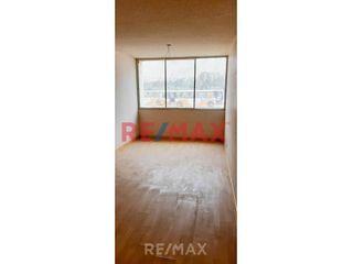 Foto 1 de Venta De Lindo Departamento En Condominio Golf Los Andes - Chosica