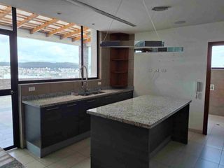 Foto 30 de Penthouse renta 217 m2 3 habitaciones 2 terrazas 212 m2 sector Quito Tenis