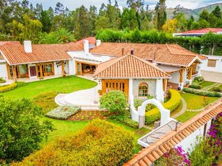 Foto 2 de En Venta Casa de Lujo en Cuenca en Challuabamba