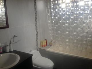 Foto 16 de Elegante villa en venta Urb. Privada sector residencial Gran Aki - Narancay