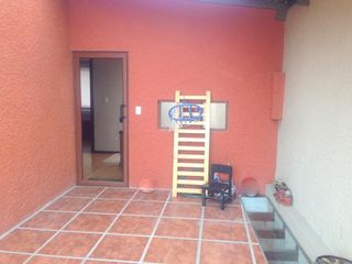Foto 11 de Elegante villa en venta Urb. Privada sector residencial Gran Aki - Narancay