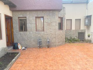 Foto 12 de Elegante villa en venta Urb. Privada sector residencial Gran Aki - Narancay