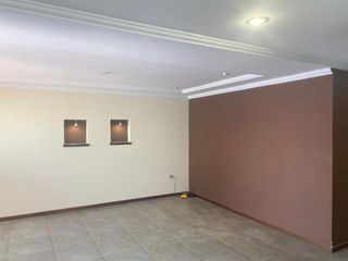 Foto 18 de Elegante villa en venta Urb. Privada sector residencial Gran Aki - Narancay