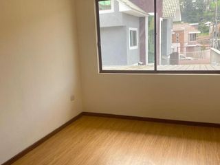 Foto 26 de Elegante villa en venta Urb. Privada sector residencial Gran Aki - Narancay
