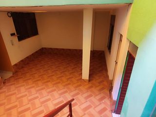 Foto 4 de VENTA DE CASA DE 3 PISOS EN VILLA HEROES DEL CENEPA - CONO SUR