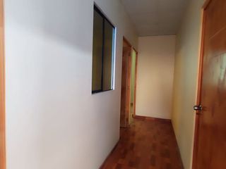 Foto 10 de VENTA DE CASA DE 3 PISOS EN VILLA HEROES DEL CENEPA - CONO SUR
