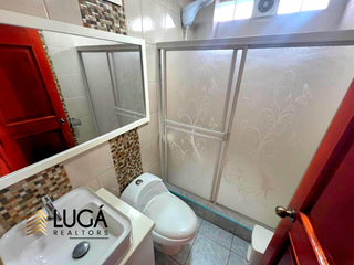 Foto 15 de Casa 5 dormitorios con piscina en venta, sector Paseo Shopping, cerca al Estadio Jocay, Manta, Ecuador