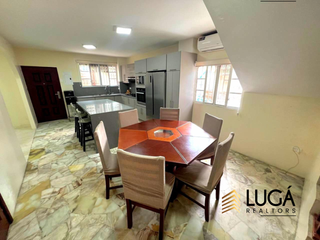 Foto 7 de Casa 5 dormitorios con piscina en venta, sector Paseo Shopping, cerca al Estadio Jocay, Manta, Ecuador