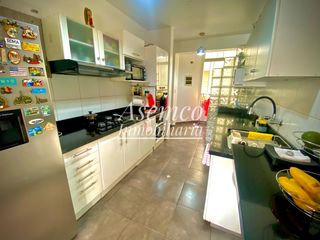 Foto 13 de Ocasión!! VENTA DE MODERNO y AMPLIO DEPARTAMENTO EN SURCO CON DOS ESTACIONAMIENTOS