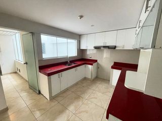 Foto 4 de 🏡 ¡DEPARTAMENTO EXCLUSIVO EN SURCO! | 156m² | 3 🛏️ | 2.5 🛁 | 2🚗