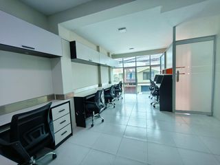 Foto 9 de Oficinas en edificio corporativo en Bellavista