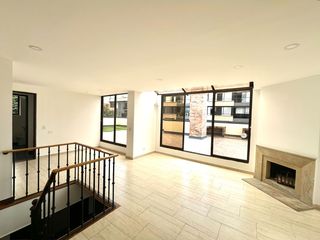 Foto 16 de ARRIENDO PH SANTA BARBARA 178 M2+170 TERRAZA