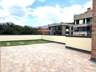 Foto 18 de ARRIENDO PH SANTA BARBARA 178 M2+170 TERRAZA