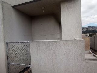 Foto 12 de Suite de arriendo El Condado, tercer piso, dentro de la Urbanización usd450 incluye alicuota