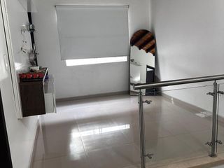 Foto 8 de Hermosa Casa Remodela Versalles Floridablanca