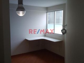 Foto 7 de Departamento En Alquiler En Valle Hermoso En El Distrito De Santiago De Surco