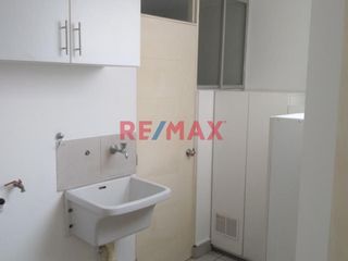 Foto 10 de Departamento En Alquiler En Valle Hermoso En El Distrito De Santiago De Surco