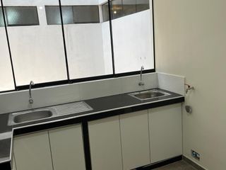 Foto 7 de Amplio y Luminoso de 106 m2 en  2° Piso – 4 Dorm. Excelente Ubicación frente a parque!!