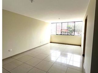 Foto 1 de Amplio y Luminoso de 106 m2 en  2° Piso – 4 Dorm. Excelente Ubicación frente a parque!!