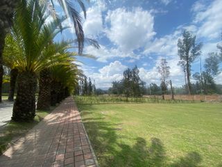 Foto 4 de VENDO HERMOSO TERRENO EN URB PRIVADA PUEMBO (SECTOR COLEGIO AMERICANO, HIGHLANDS)