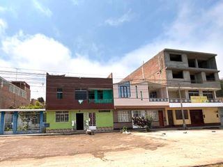 Foto 1 de Venta De Casa En Av. Eucaliptos - Urb. El Bosque - Paramonga
