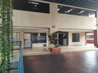 Foto 2 de VENDO OFICINA EN EL EDIFICIO PLAZA SAN FERNANDO CON ÁREA 21M2 CON PARQUEADEROO