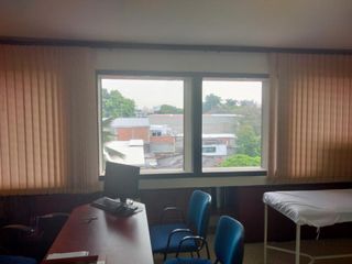 Foto 4 de VENDO OFICINA EN EL EDIFICIO PLAZA SAN FERNANDO CON ÁREA 21M2 CON PARQUEADEROO