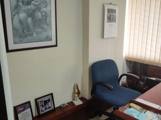 Foto 5 de VENDO OFICINA EN EL EDIFICIO PLAZA SAN FERNANDO CON ÁREA 21M2 CON PARQUEADEROO