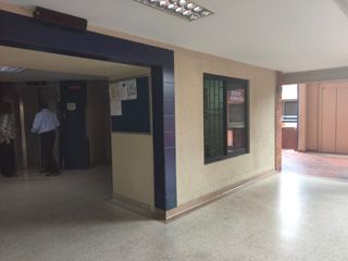 Foto 6 de VENDO OFICINA EN EL EDIFICIO PLAZA SAN FERNANDO CON ÁREA 21M2 CON PARQUEADEROO