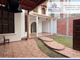 Foto 1 de SE ALQUILA AMPLIA Y BONITA CASA EN URB - MIRAFLORES