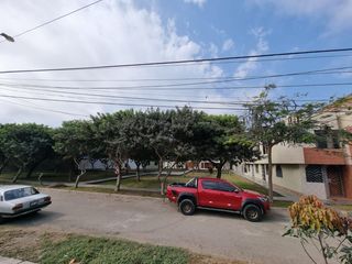 Foto 6 de TERRENO FRENTE A PARQUE EN VILLA LOS CONTADORES – TRUJILLO