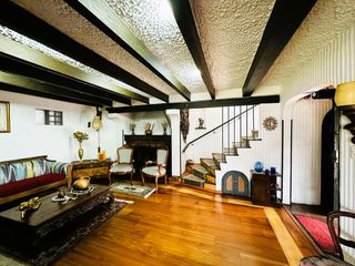 Foto 4 de VENDO CASA ESQUINERA EN L CAROLINA -RECODO DEL COUNTRY 138.52