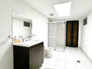 Foto 10 de VENDO CASA ESQUINERA EN L CAROLINA -RECODO DEL COUNTRY 138.52