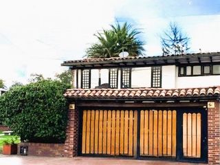 Foto 22 de VENDO CASA ESQUINERA EN L CAROLINA -RECODO DEL COUNTRY 138.52