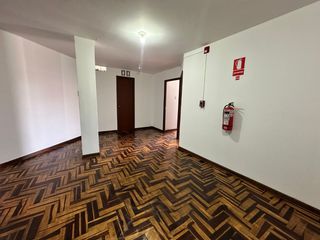 Foto 10 de Se Alquila Local 4 Pisos - Urb San Isidro - Ica