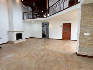 Foto 8 de ¡Renta casa independiente con amplio terreno en San Gabriel, Valle de Los Chillos!