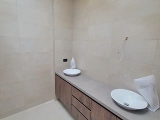 Foto 23 de En venta lujosa y moderna casa en proyecto en Isla Celeste etapa Babor, Samborondon