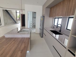 Foto 51 de En venta lujosa y moderna casa en proyecto en Isla Celeste etapa Babor, Samborondon