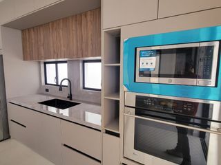 Foto 52 de En venta lujosa y moderna casa en proyecto en Isla Celeste etapa Babor, Samborondon