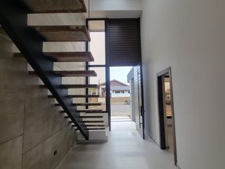 Foto 56 de En venta lujosa y moderna casa en proyecto en Isla Celeste etapa Babor, Samborondon