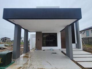 Foto 11 de En venta lujosa y moderna casa en proyecto en Isla Celeste etapa Babor, Samborondon