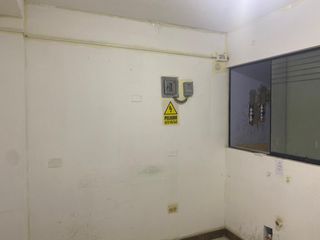 Foto 6 de SAN MARTIN DE PORRES ALQUILER DE OFICINA DE 90 M2 2DO PISO BIEN UBICADO A LA ALTURA DE LA AV UNIVERSITARIA Y AV TOMAS VALLE FRENTE DE PLAZA VEA HIPER