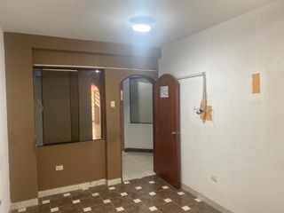Foto 7 de SAN MARTIN DE PORRES ALQUILER DE OFICINA DE 90 M2 2DO PISO BIEN UBICADO A LA ALTURA DE LA AV UNIVERSITARIA Y AV TOMAS VALLE FRENTE DE PLAZA VEA HIPER