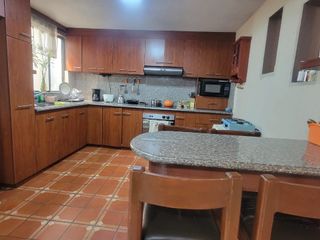 Foto 6 de VENTA DE CASA EN CUENCA PARQUE EL PARAISO